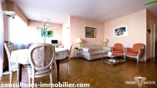 Flat in Paris, France, 78 m² - picture 2