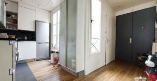 Flat in Paris, France, 63 m² - picture 7