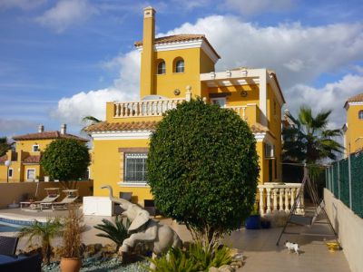 Casa en Alicante, España, 1 120 m² - imagen 10