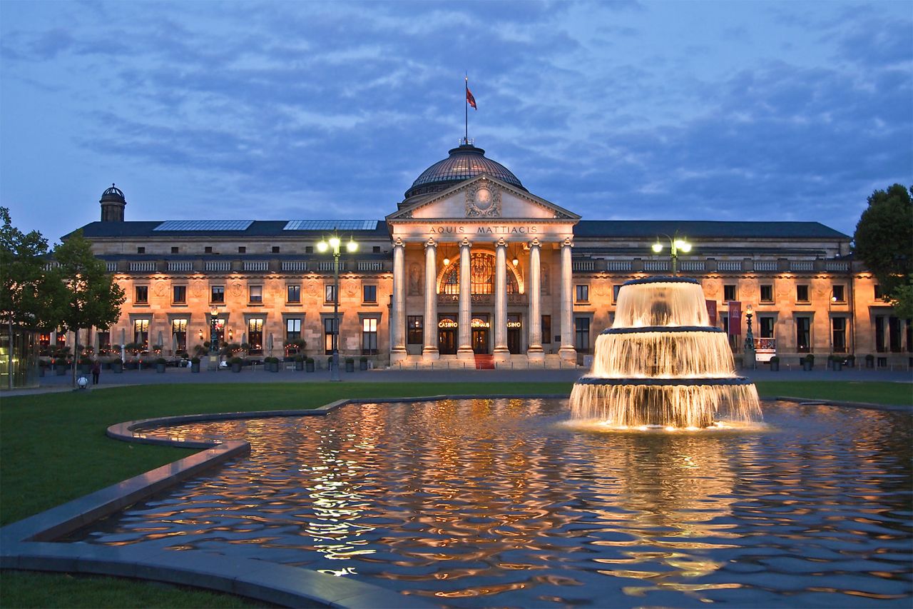 Hotel in Wiesbaden, Deutschland, 1 820 m² - Foto 1