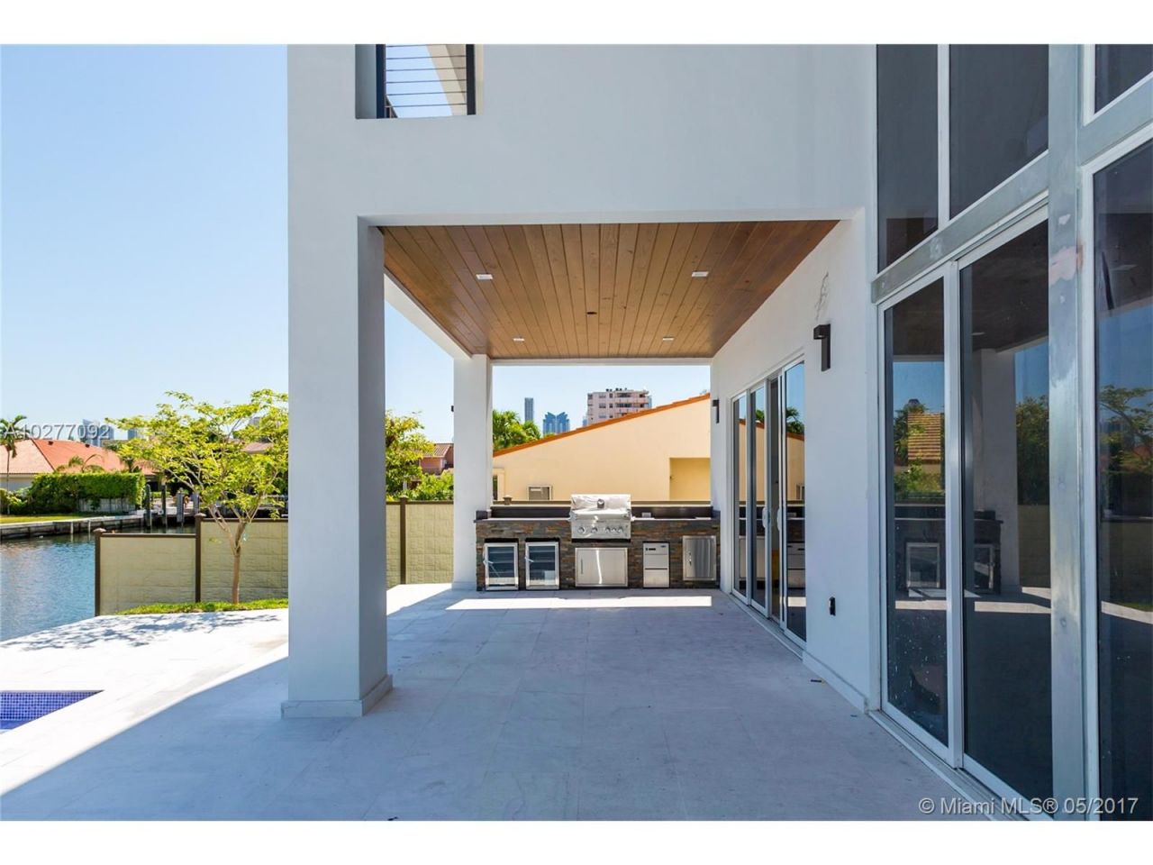 Maison à Miami, États-Unis, 450 m² - image 5