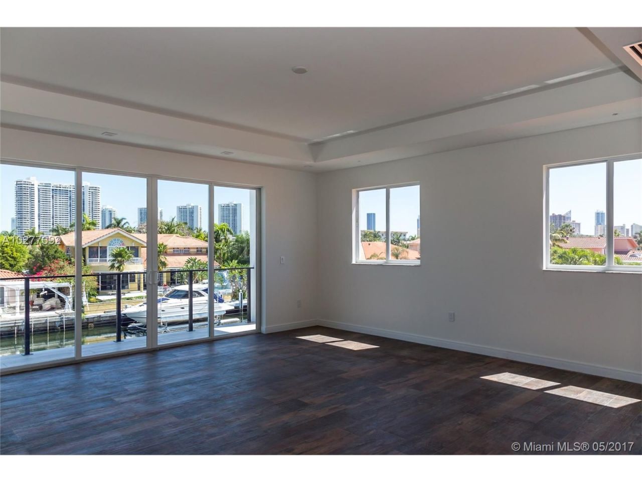 Maison à Miami, États-Unis, 450 m² - image 11