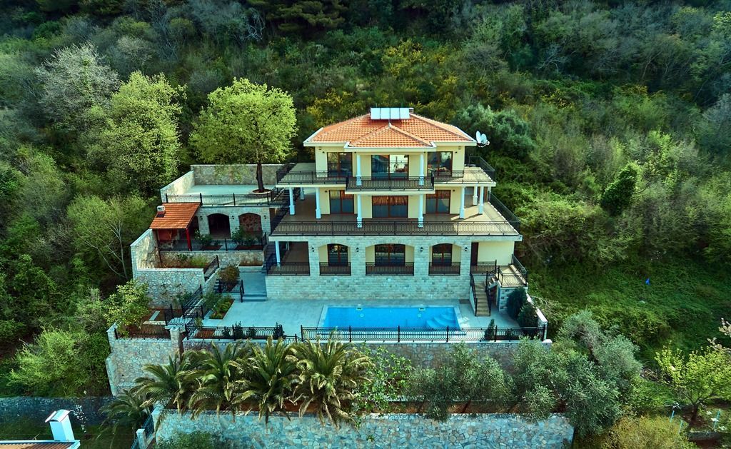 Villa in Budva, Montenegro, 663 m² - Foto 1