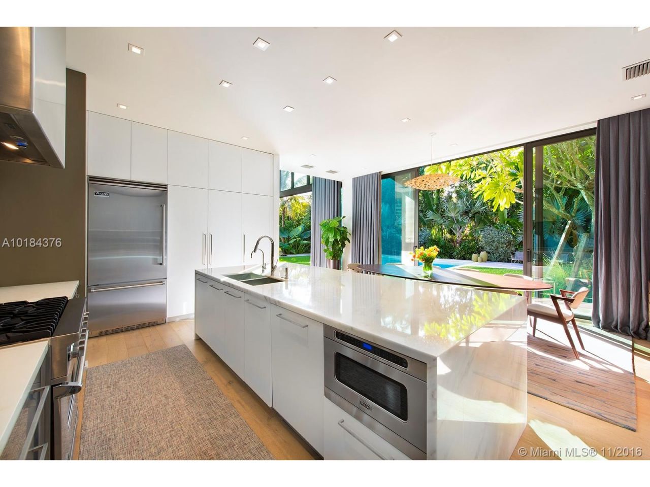 Villa en Miami, Estados Unidos, 360 m² - imagen 9