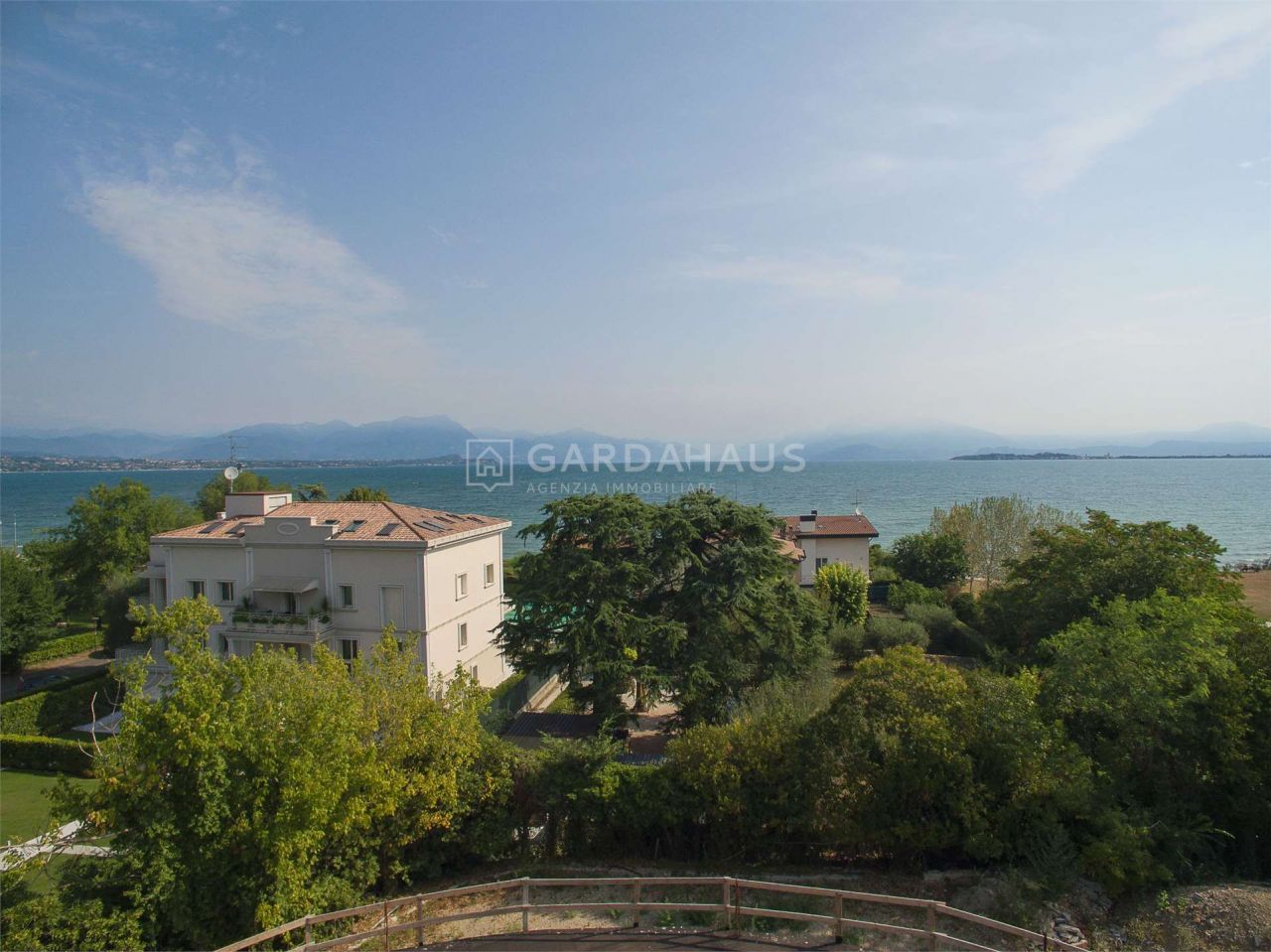 Villa sul Lago di Garda, Italia, 1 500 m² - foto 6