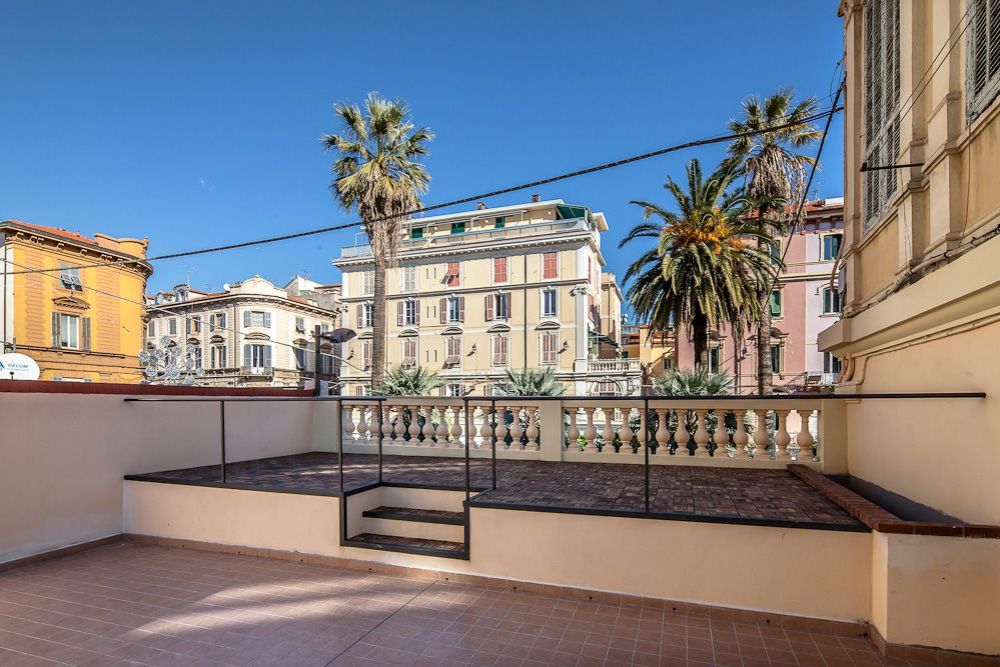 Apartment in San Remo, Italy, 80 m² - picture 3