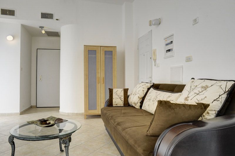 Flat in Tel Aviv, Israel, 47 m² - picture 1