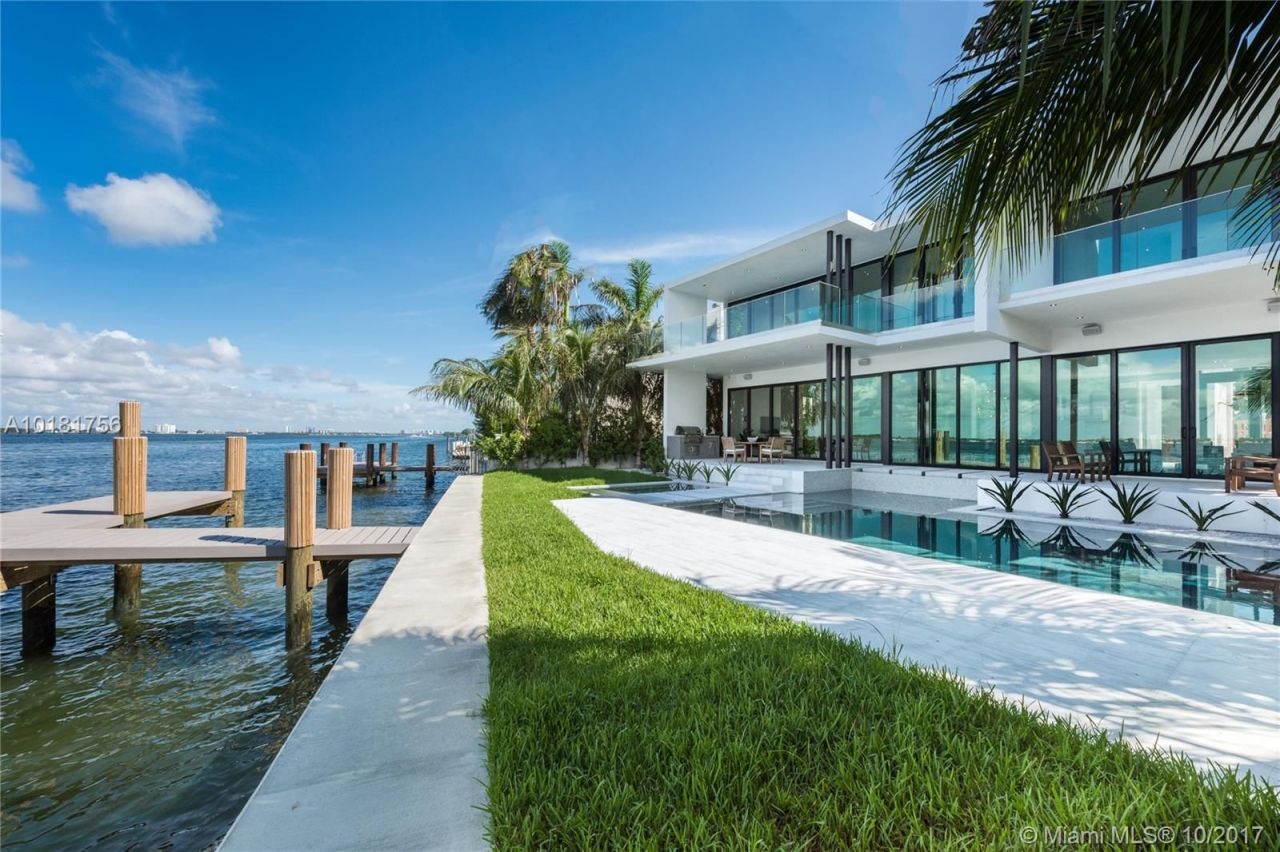 Villa in Miami Beach, USA, 600 m² - Foto 1