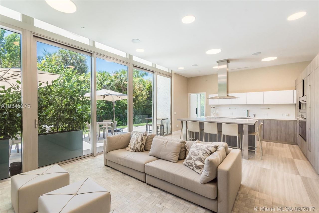 House in Miami, USA, 470 m² - picture 5