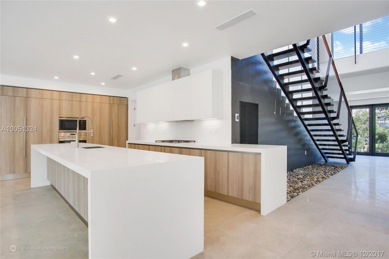 House in Miami, USA, 330 m² - picture 7