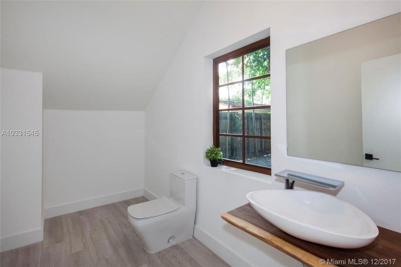 Maison à Miami, États-Unis, 220 m² - image 7