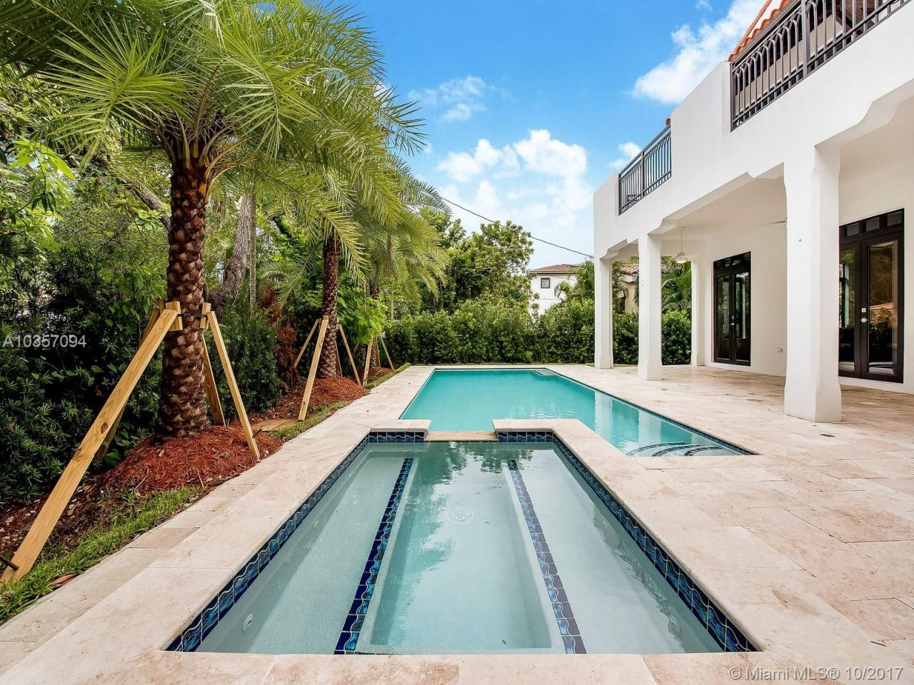 Casa en Miami, Estados Unidos, 370 m² - imagen 4