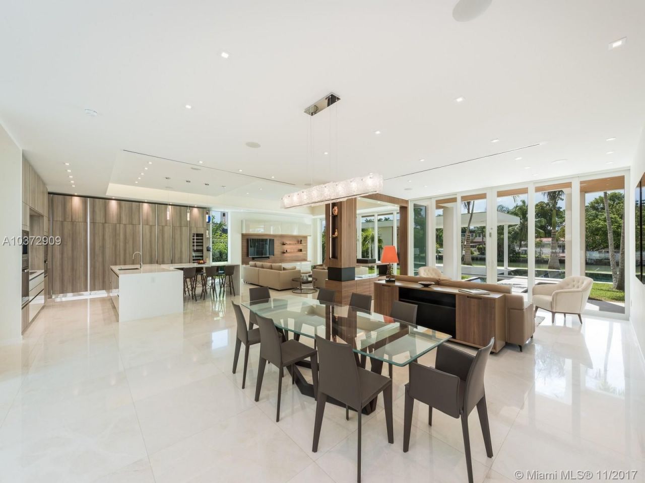 House in Miami, USA, 600 m² - picture 4