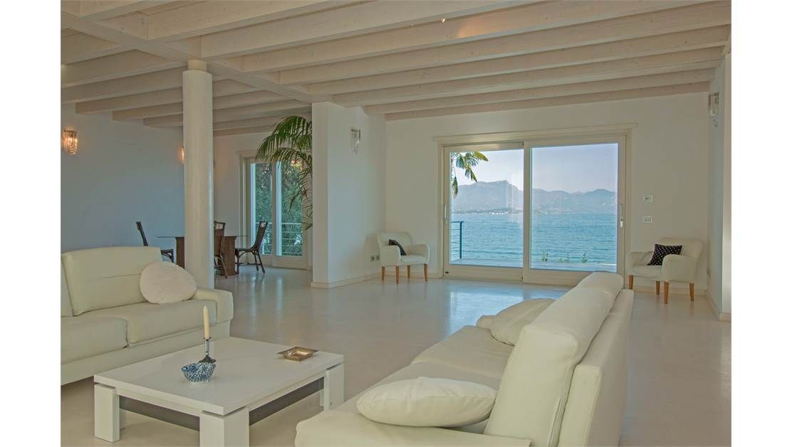 Villa por Lago de Garda, Italia, 500 m² - imagen 5