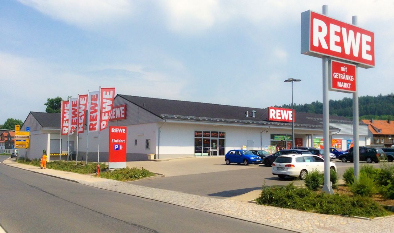 Tienda en Erfurt, Alemania, 1 900 m² - imagen 1