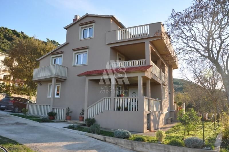 Casa a Veslo, Montenegro, 300 m² - foto 2