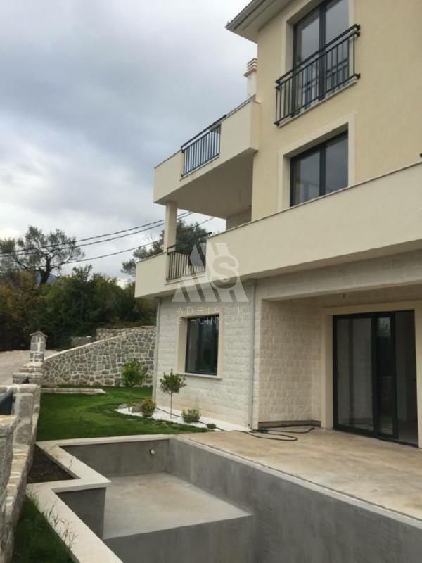 Villa in Tivat, Montenegro, 240 m² - picture 4