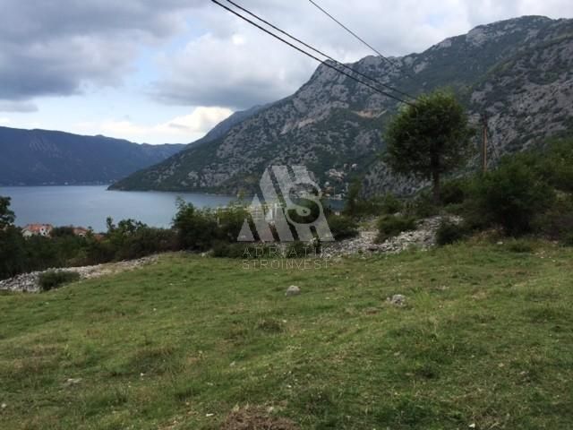 Terreno a Risan, Montenegro, 1 588 m2 - foto 5