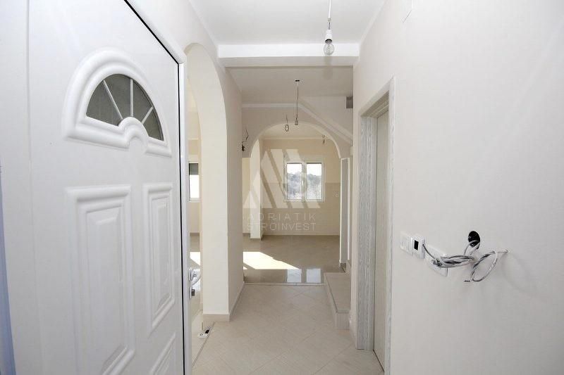 House in Bar, Montenegro, 290 m² - picture 13