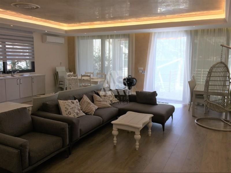 Villa en Stoliv, Montenegro, 371 m² - imagen 13