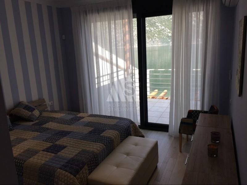 Villa en Stoliv, Montenegro, 371 m² - imagen 16