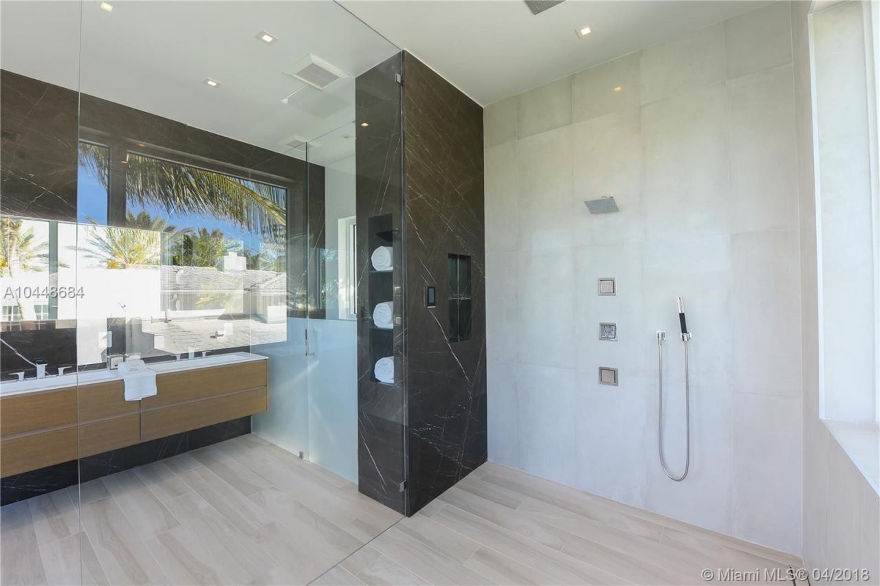 Villa in Miami, USA, 450 m² - picture 5