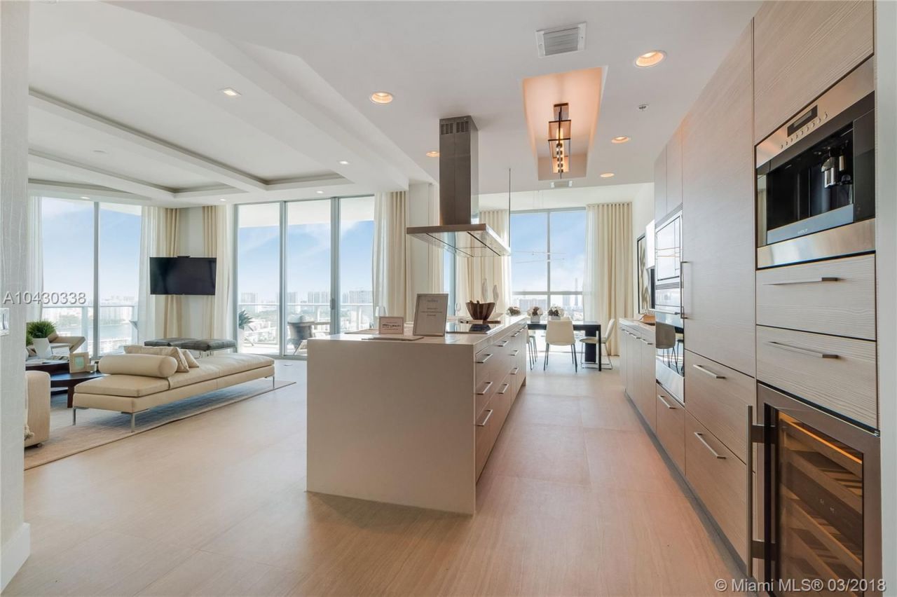 Penthouse à Miami, États-Unis, 230 m² - image 10