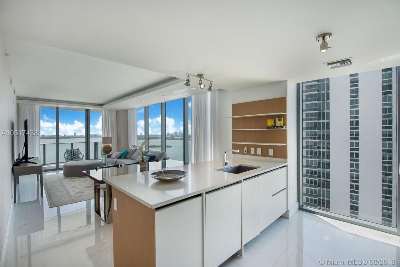 Apartment in Miami, USA, 130 m² - Foto 1