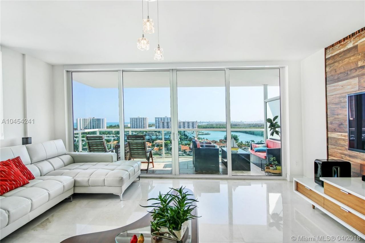 Appartement à Miami, États-Unis, 170 m² - image 1