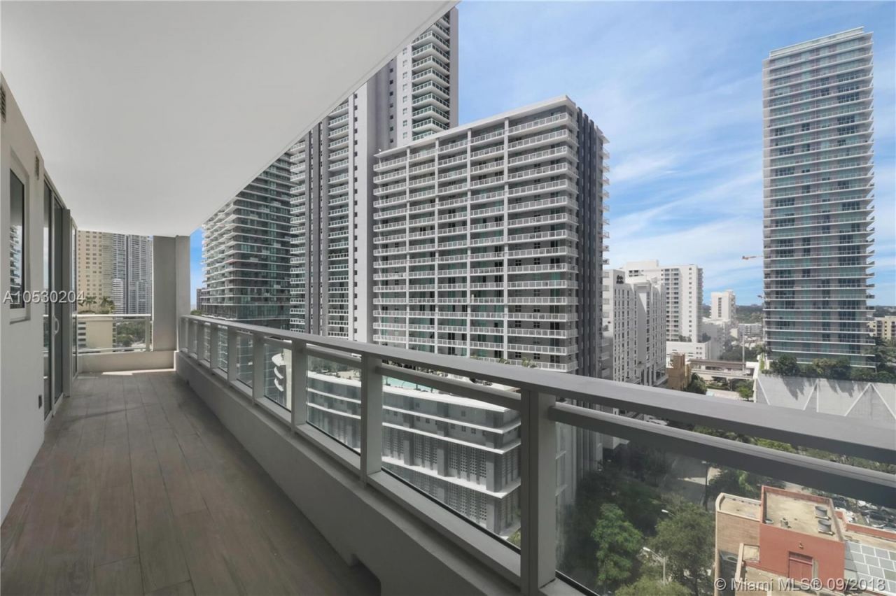 Apartment in Miami, USA, 220 m² - picture 3