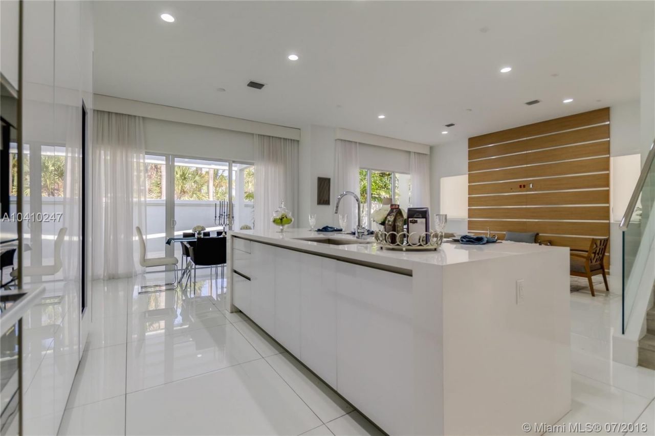 Cottage in Miami, USA, 300 m² - Foto 8