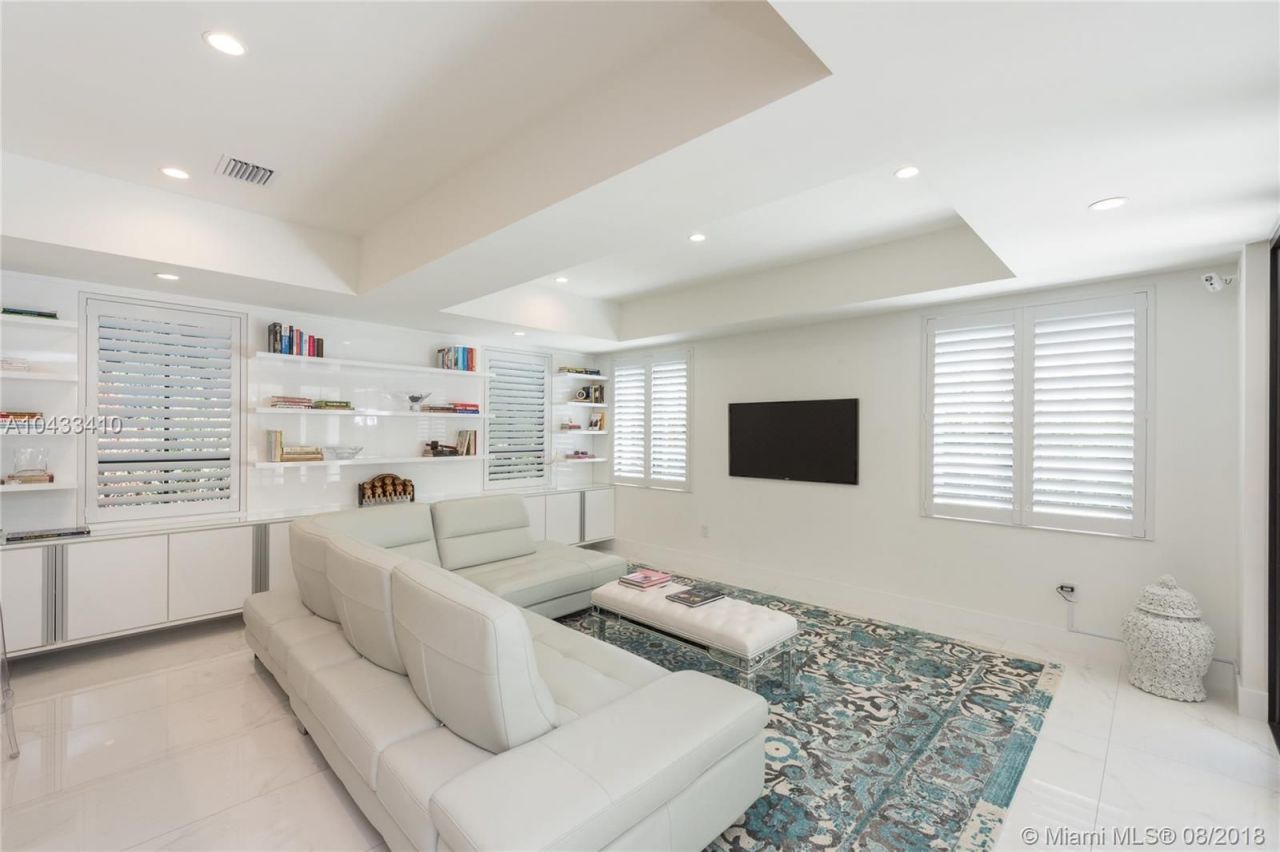 Villa in Miami, USA, 450 m² - picture 10