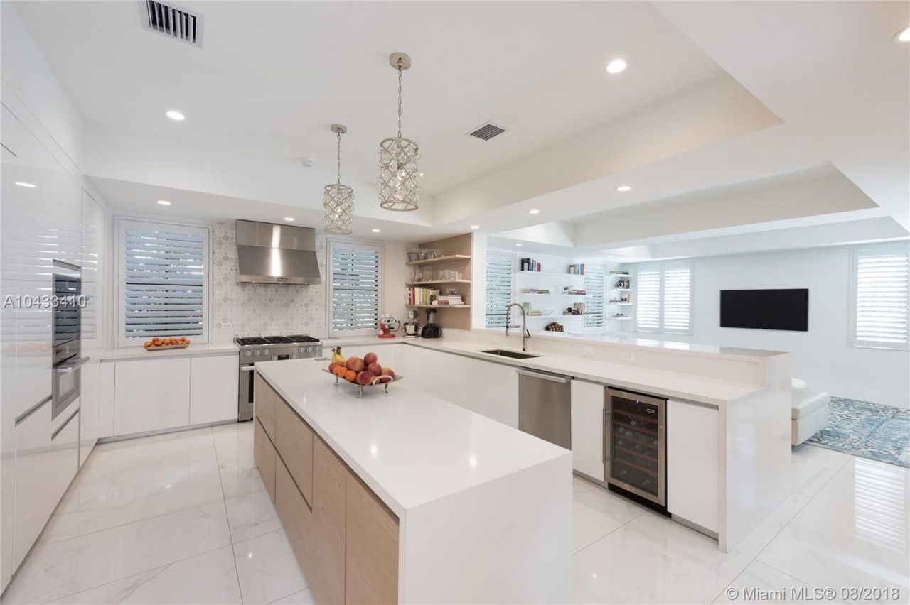 Villa in Miami, USA, 450 m² - picture 3