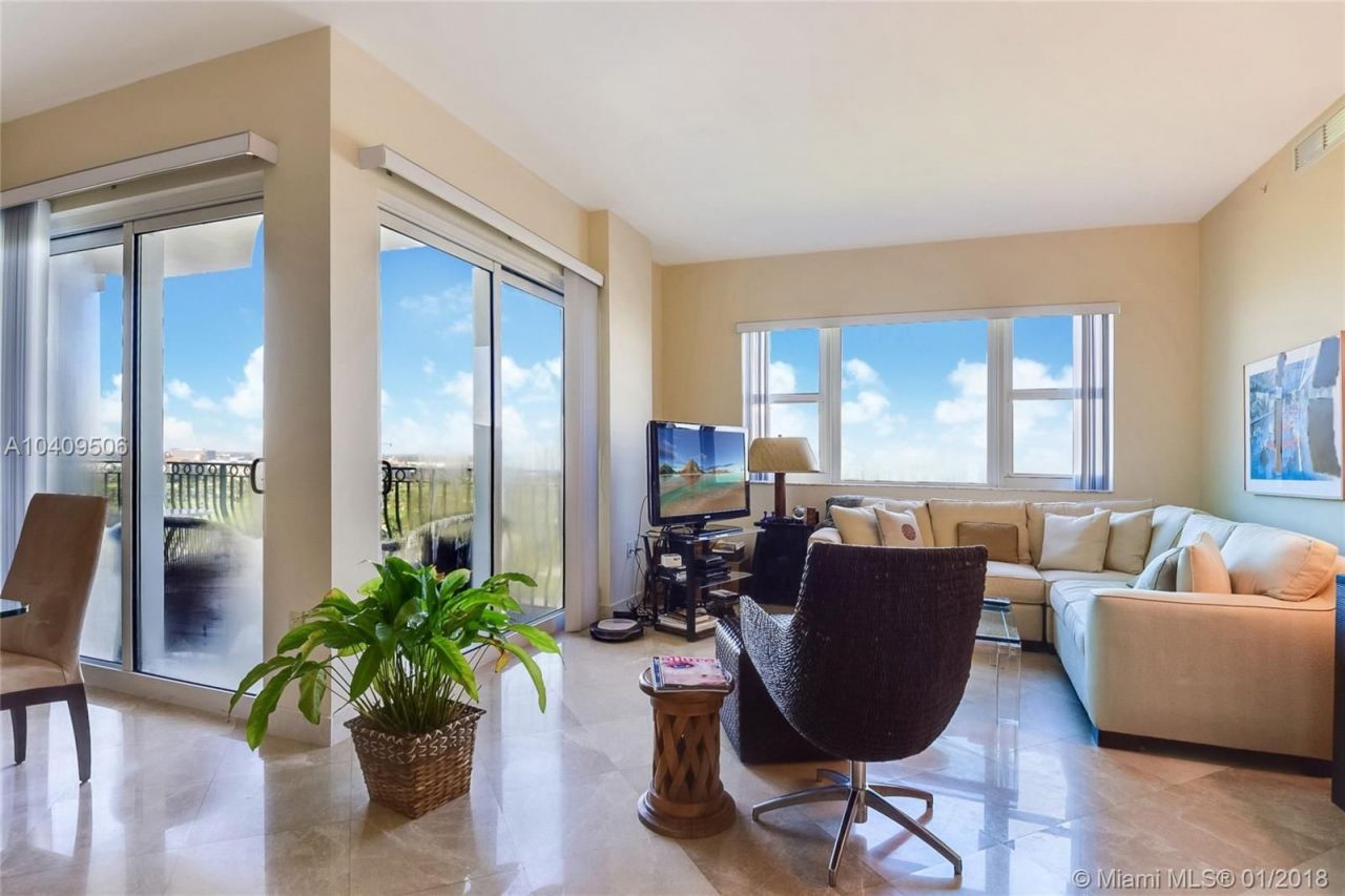 Appartement à Miami, États-Unis, 160 m² - image 1