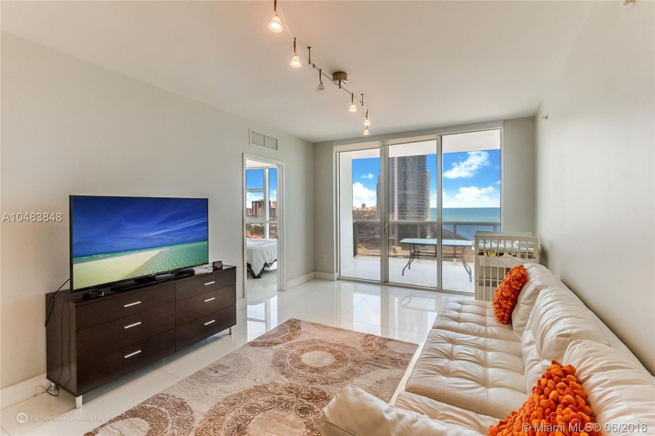 Apartment in Miami, USA, 140 m² - Foto 2