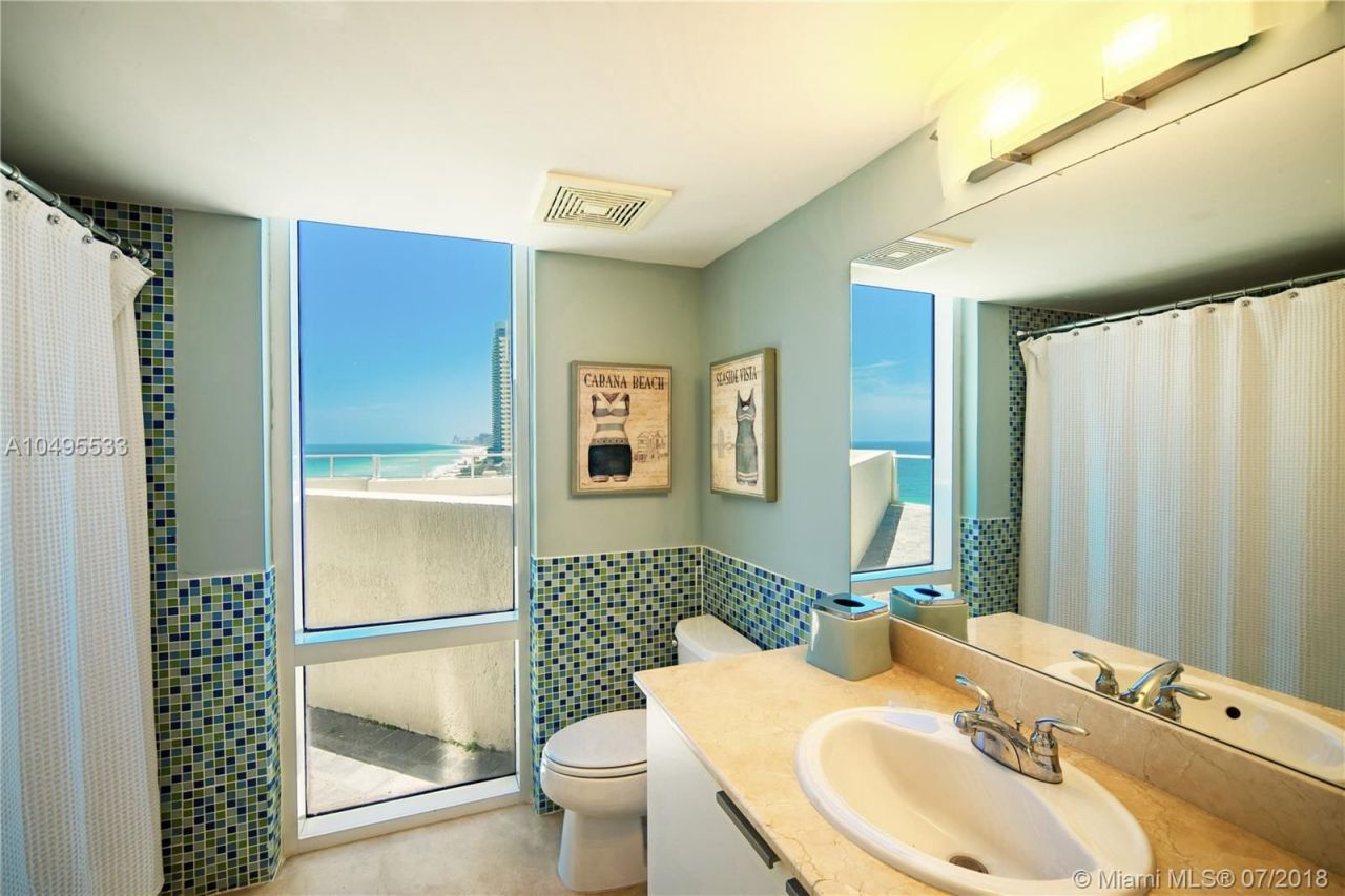 Piso en Miami, Estados Unidos, 150 m² - imagen 4