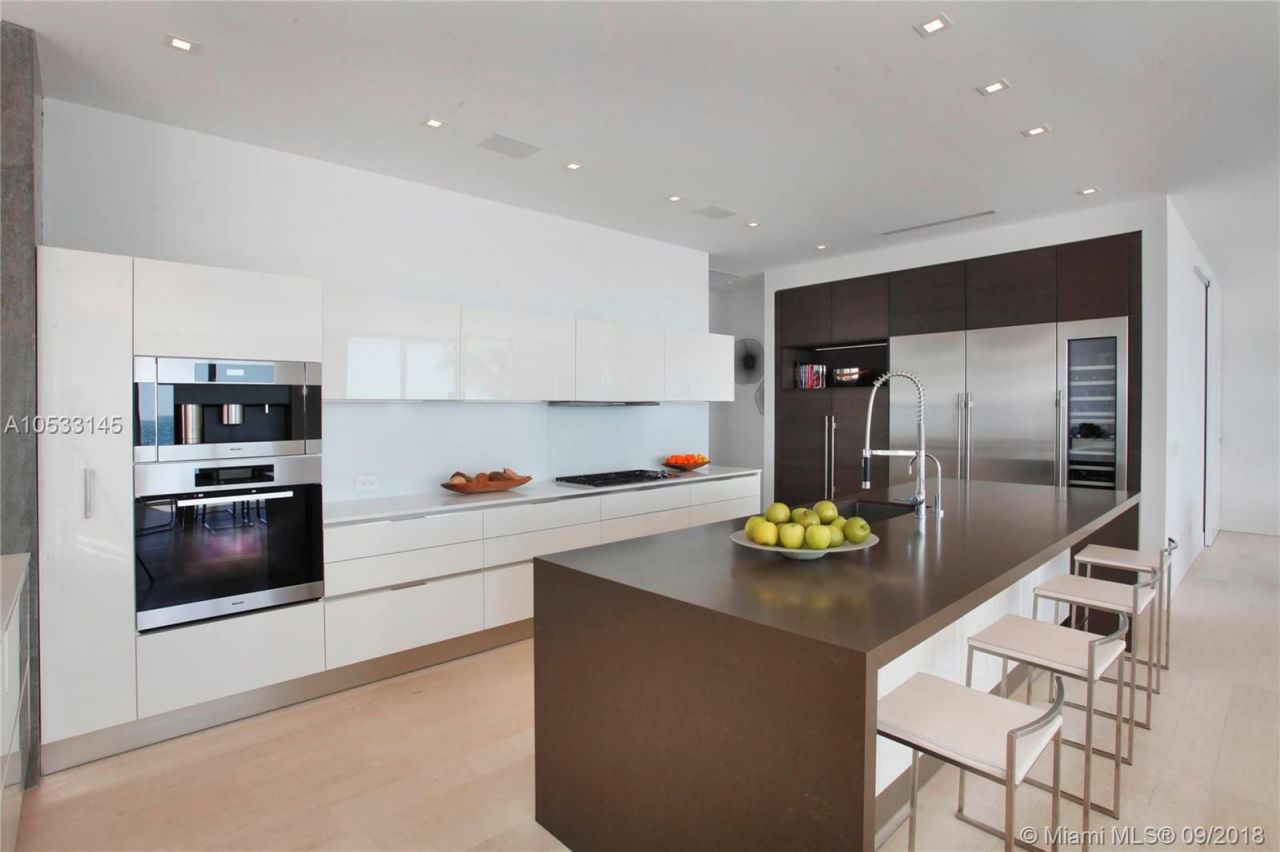 Villa à Miami, États-Unis, 450 m² - image 5