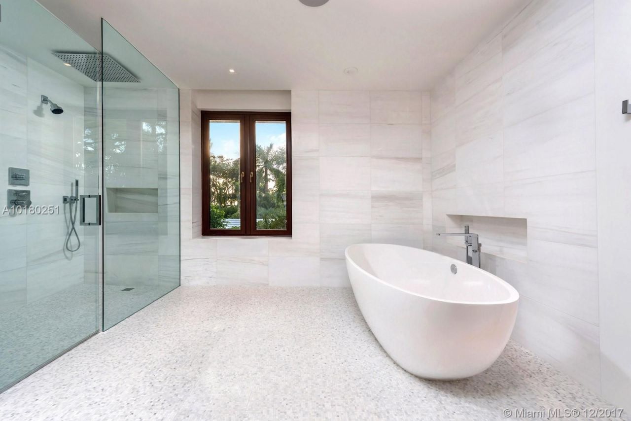 Villa à Miami, États-Unis, 750 m² - image 6