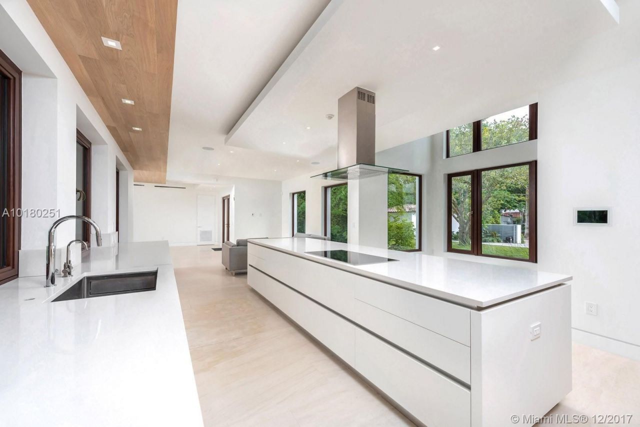 Villa à Miami, États-Unis, 750 m² - image 10