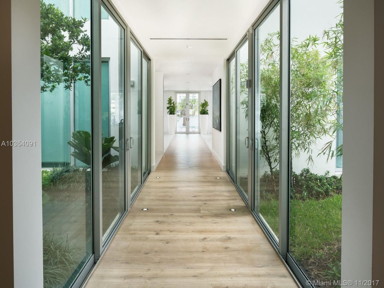 Villa in Miami, USA, 800 m² - picture 12