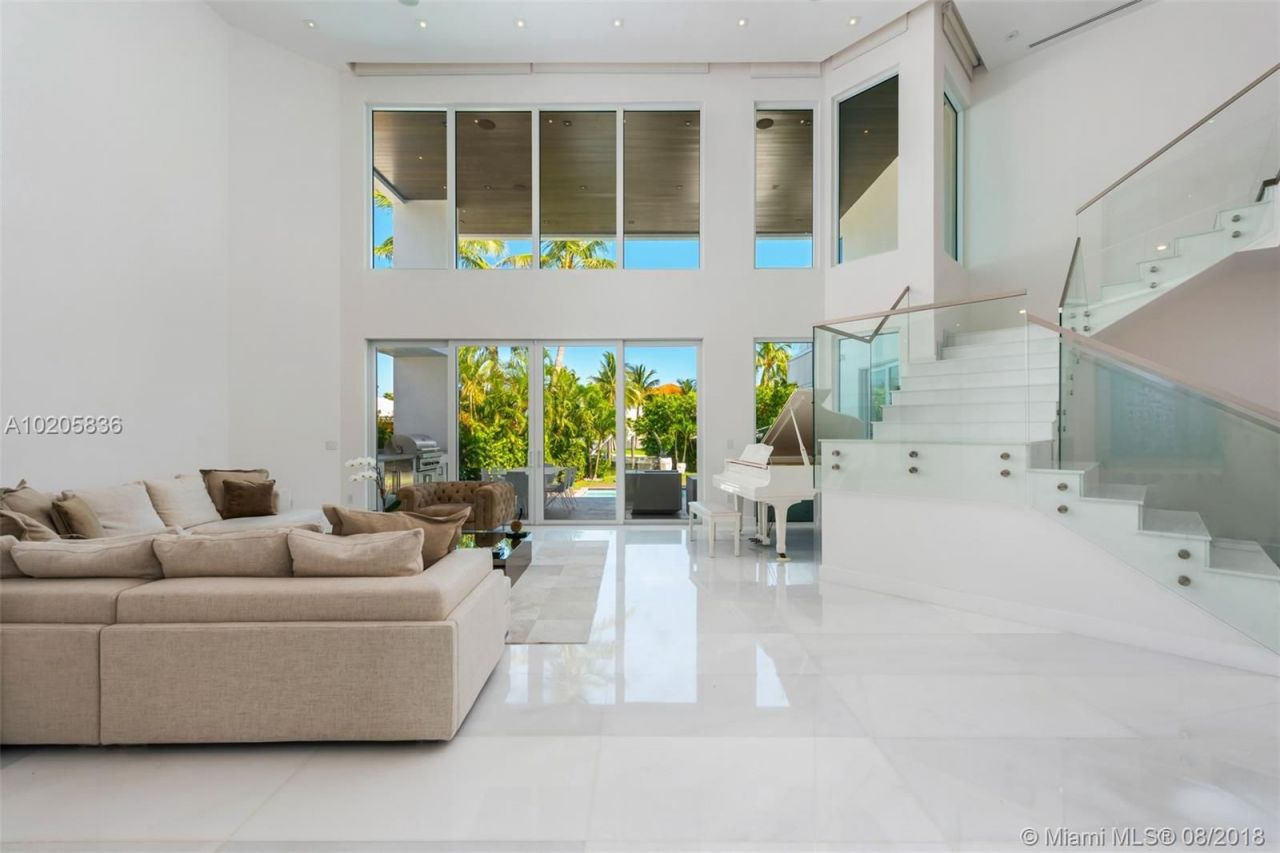 Villa in Miami, USA, 640 m² - picture 4