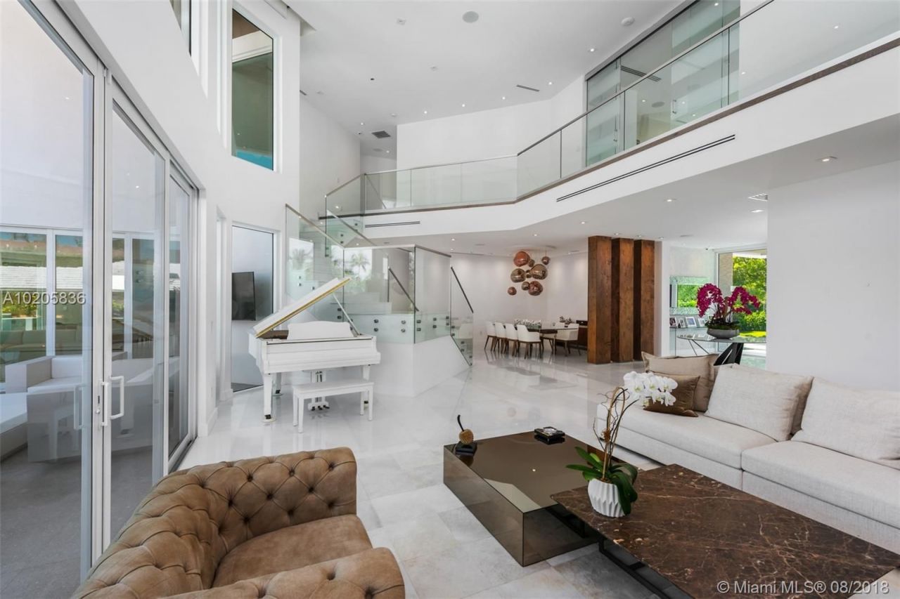 Villa in Miami, USA, 640 m² - picture 9