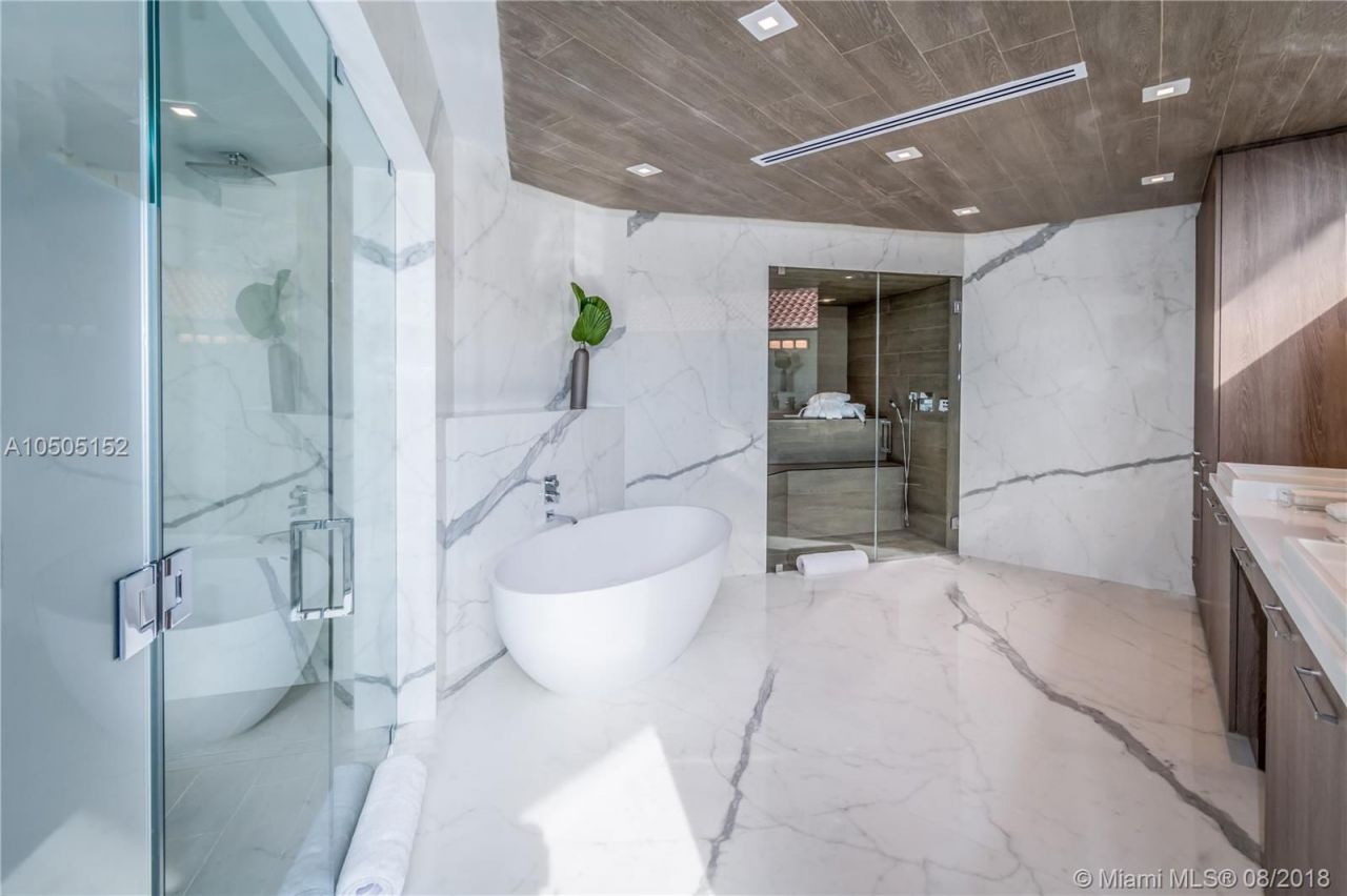 Villa in Miami, USA, 500 m² - picture 4