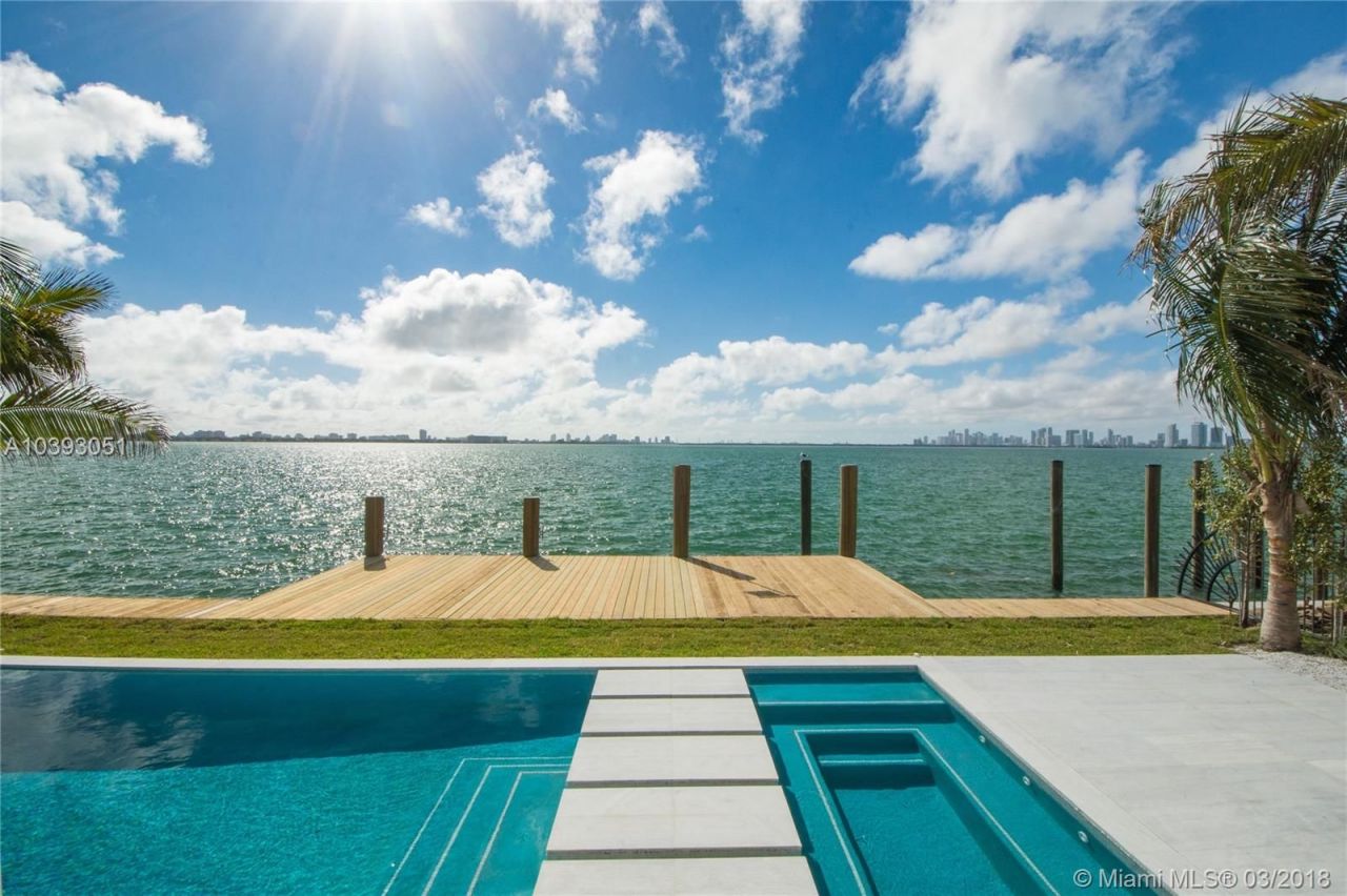 Villa à Miami, États-Unis, 520 m² - image 2