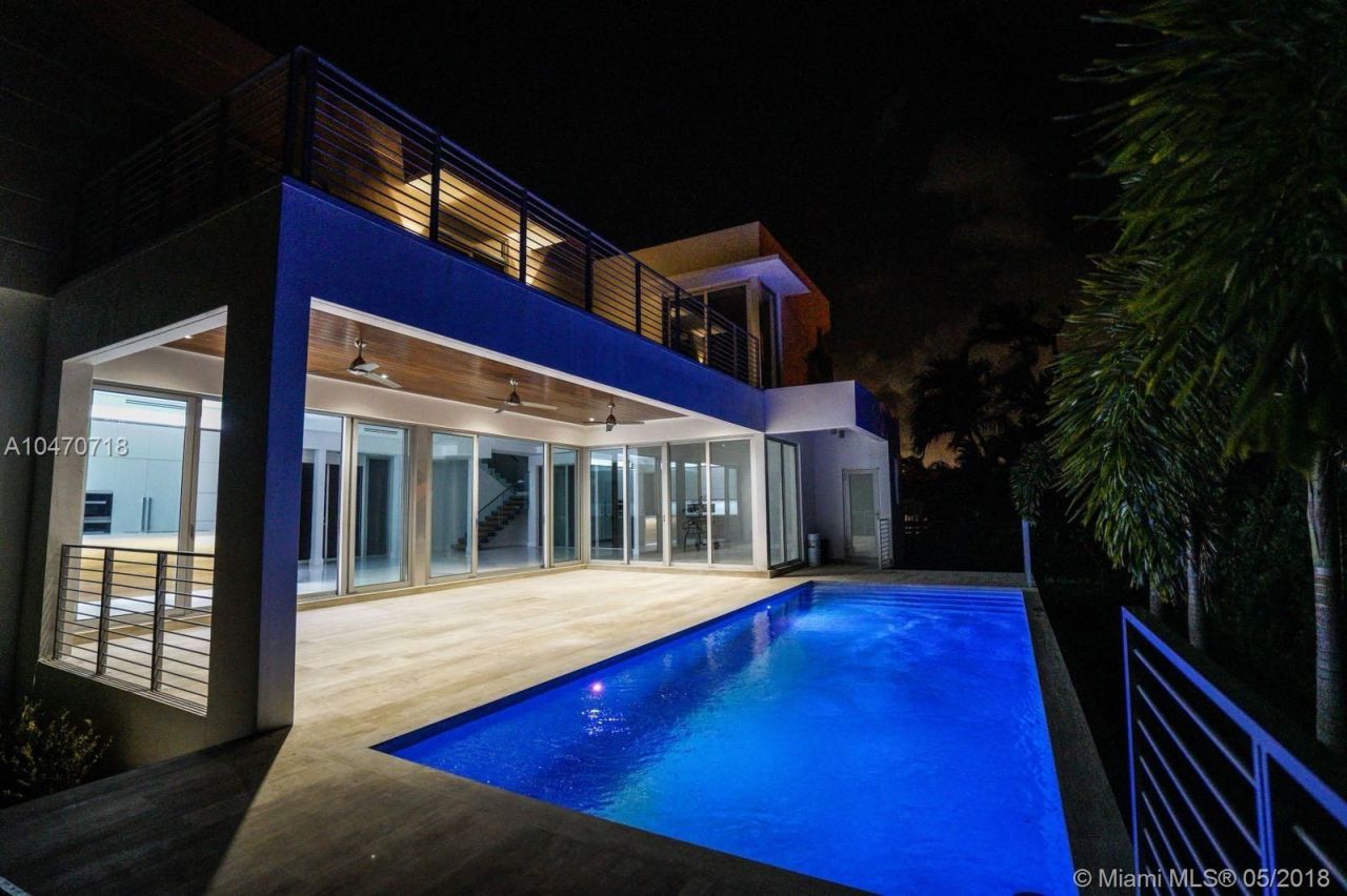 Villa in Miami, USA, 370 m² - picture 4