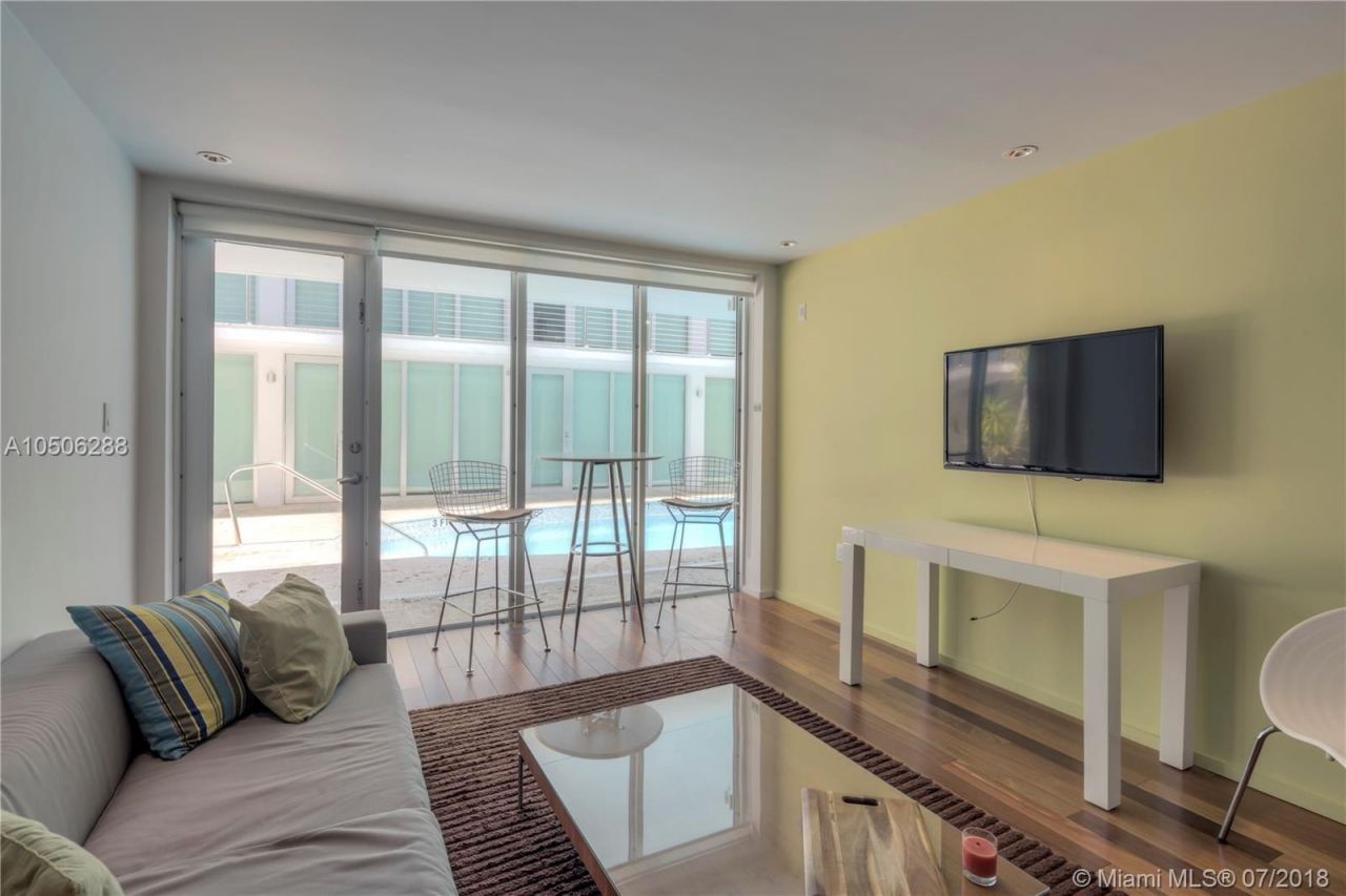 Flat in Miami, USA, 80 m² - picture 4