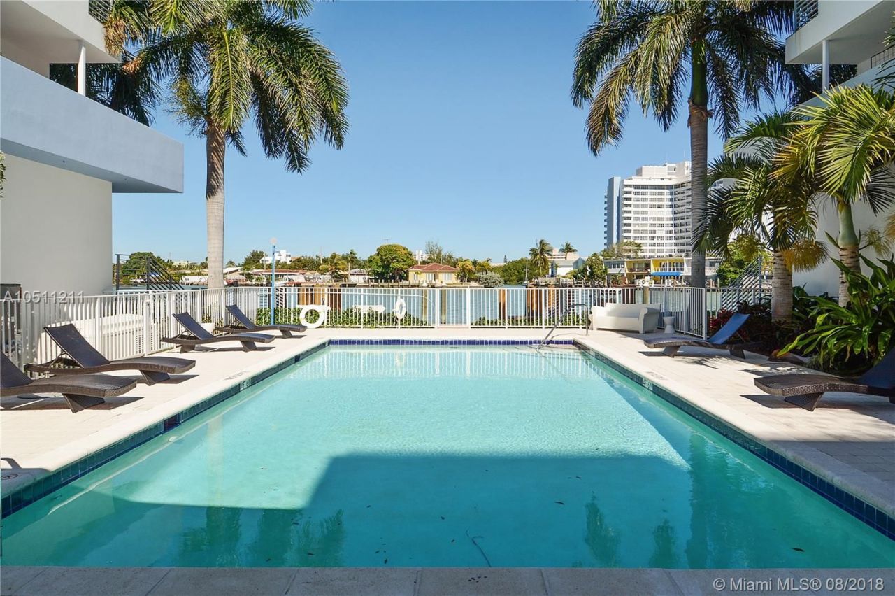 Townhouse in Miami, USA, 230 m² - picture 6