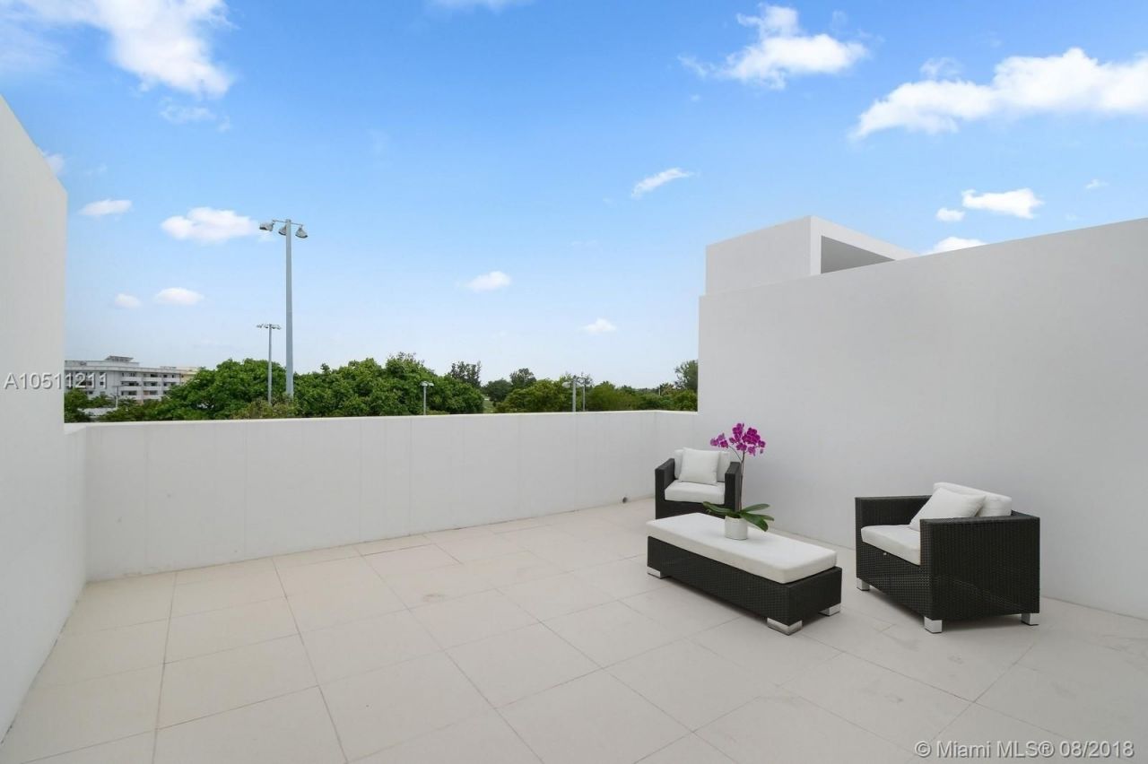 Townhouse in Miami, USA, 230 m² - picture 7