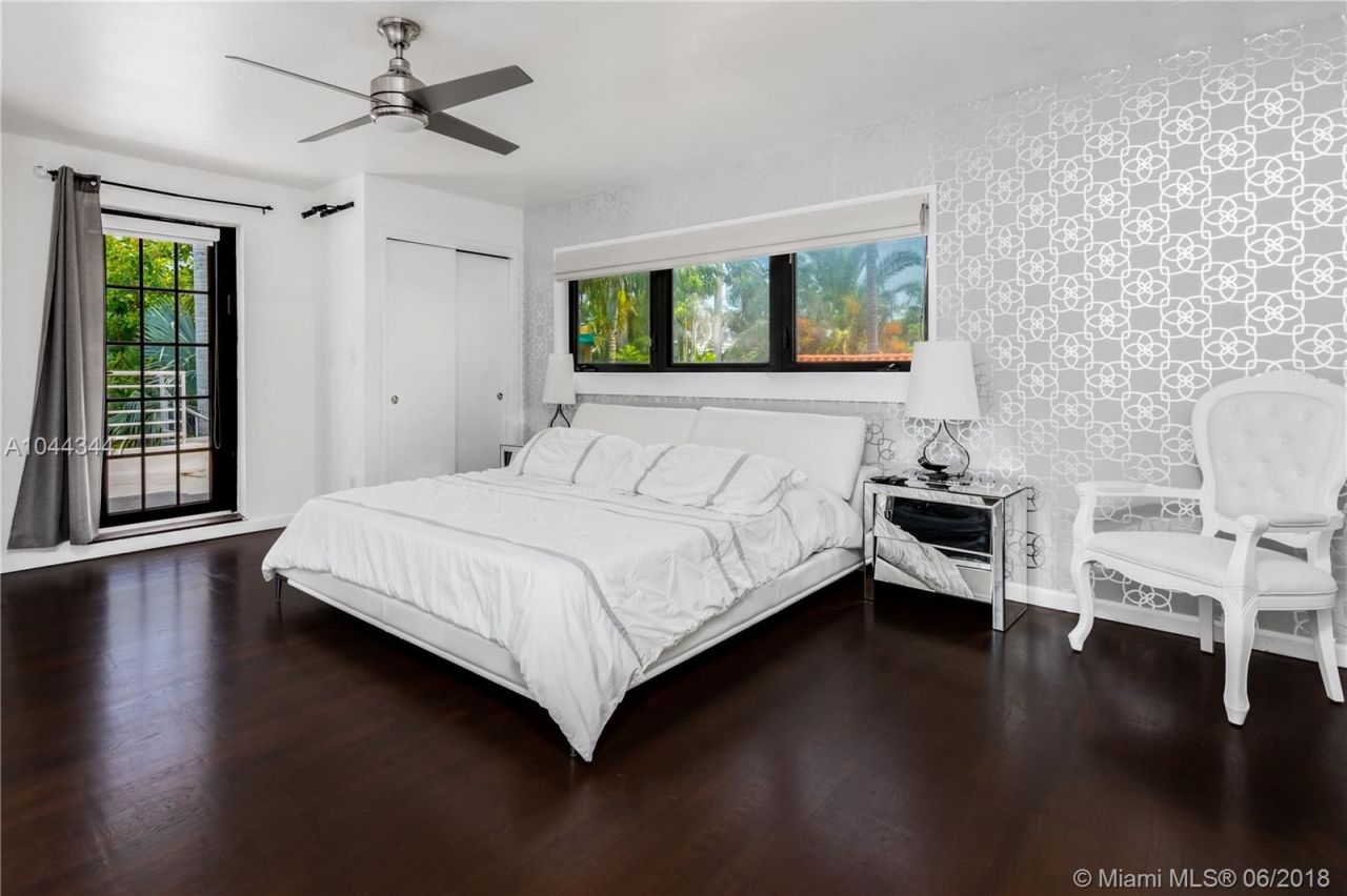 Maison à Miami, États-Unis, 330 m² - image 6