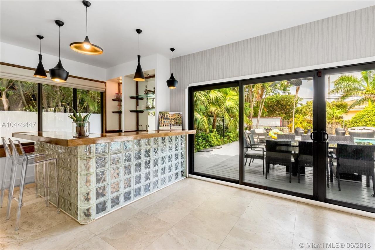 Maison à Miami, États-Unis, 330 m² - image 10